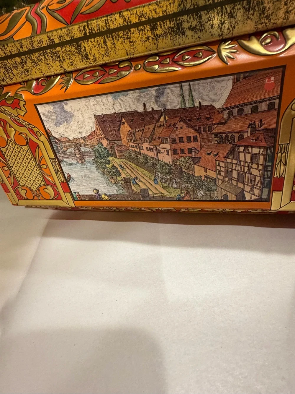 Large Vintage German Tin Bread Box Schmidt Nuremberg Lithograph Scene
